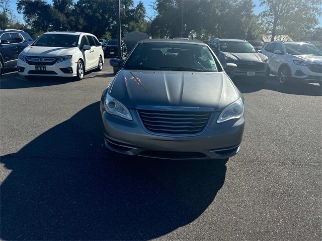 2012 Chrysler 200 Touring