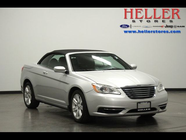 2012 Chrysler 200 Touring