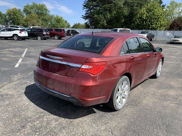 2012 Chrysler 200 Touring