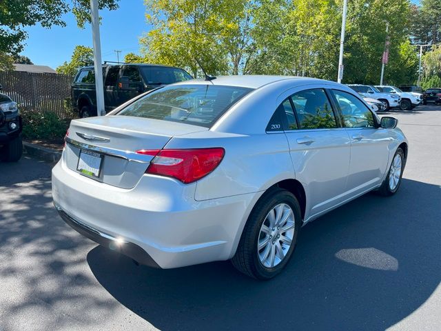 2012 Chrysler 200 Touring