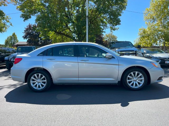 2012 Chrysler 200 Touring