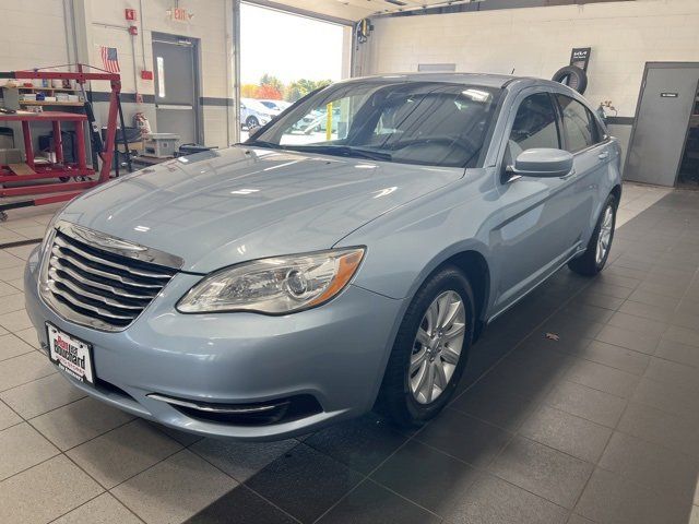 2012 Chrysler 200 Touring