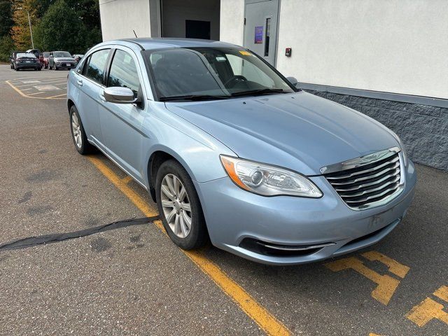 2012 Chrysler 200 Touring