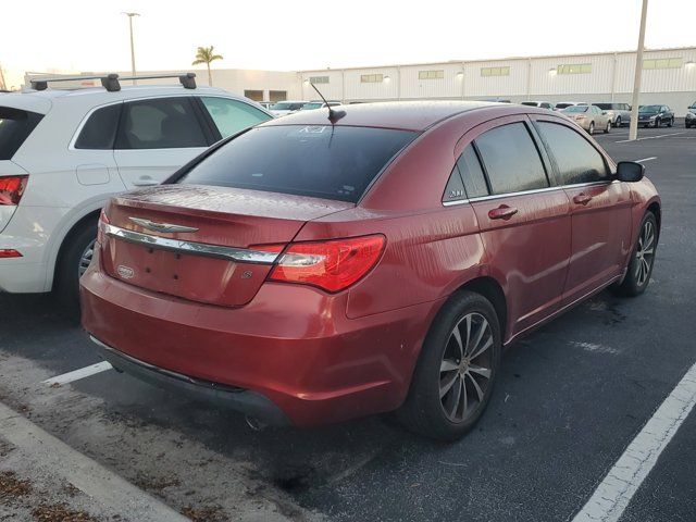 2012 Chrysler 200 Touring