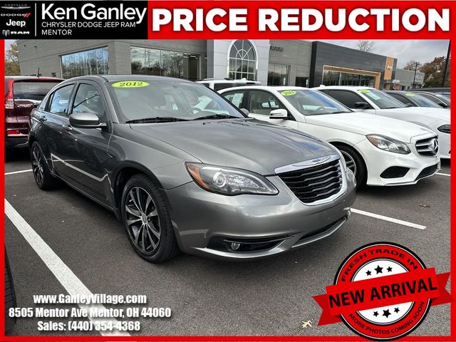 2012 Chrysler 200 Touring