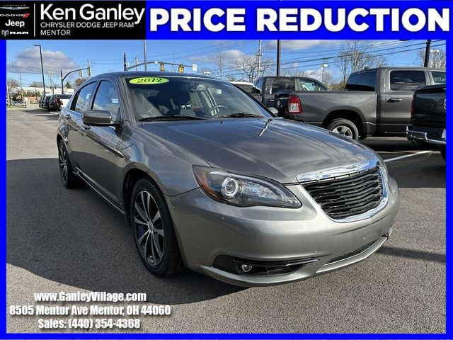 2012 Chrysler 200 Touring