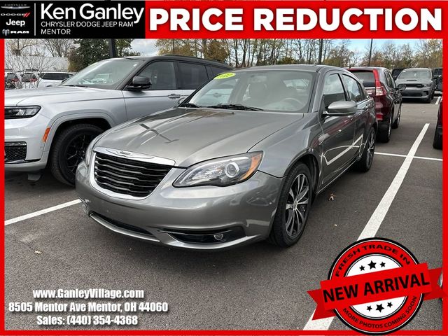 2012 Chrysler 200 Touring