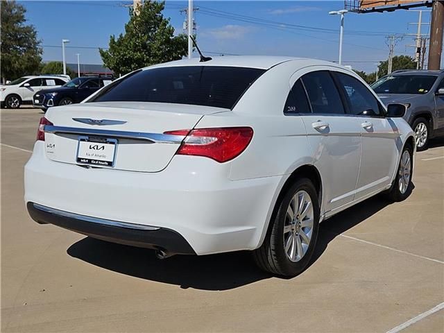 2012 Chrysler 200 Touring