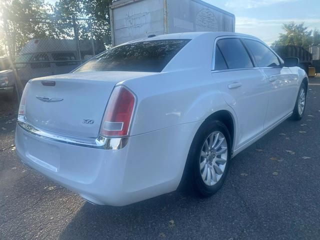 2012 Chrysler 300 Base