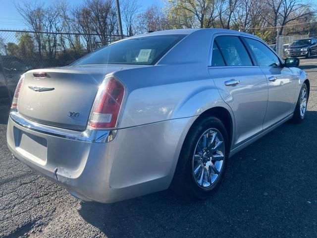 2012 Chrysler 300 Limited