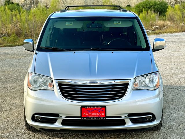 2012 Chrysler Town & Country Touring-L