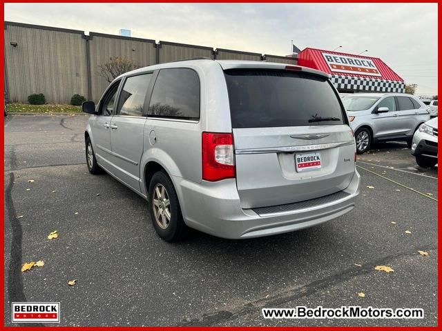 2012 Chrysler Town & Country Touring