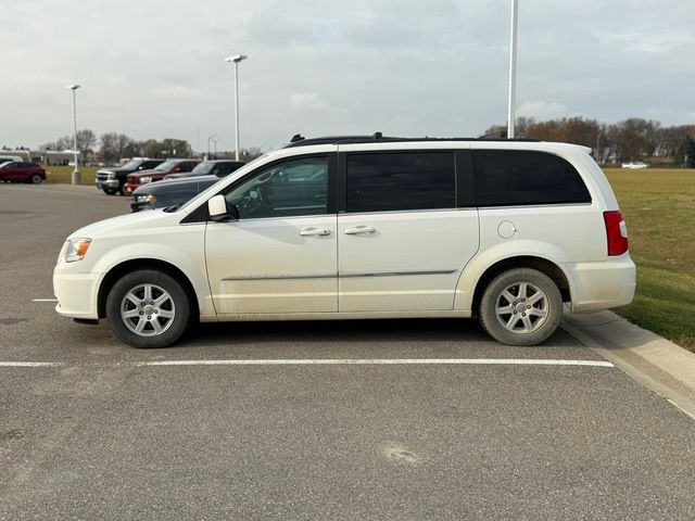 2012 Chrysler Town & Country Touring