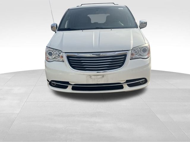 2012 Chrysler Town & Country Limited