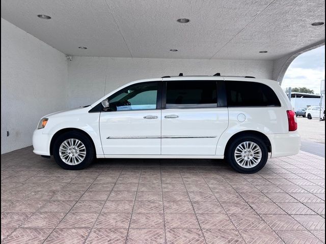 2012 Chrysler Town & Country Limited