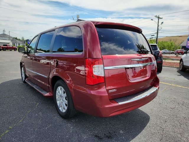 2012 Chrysler Town & Country Touring