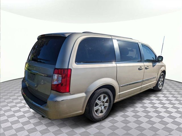 2012 Chrysler Town & Country Touring