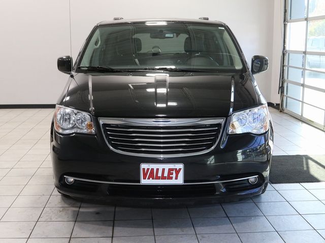 2012 Chrysler Town & Country Touring