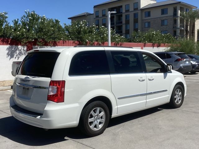 2012 Chrysler Town & Country Touring