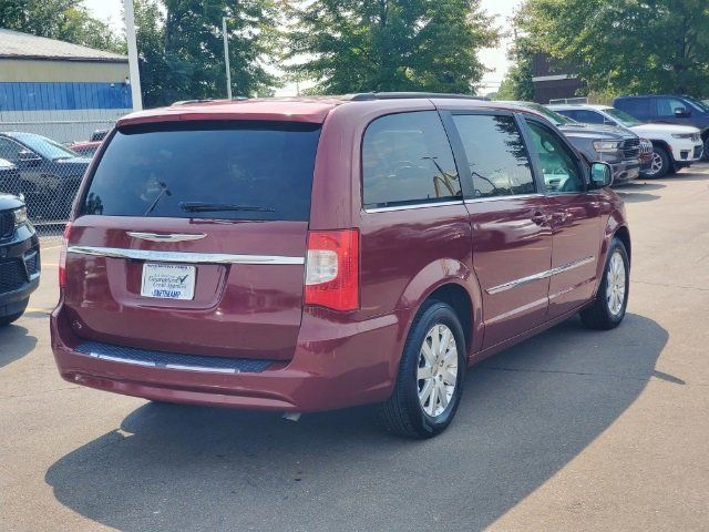 2012 Chrysler Town & Country Touring