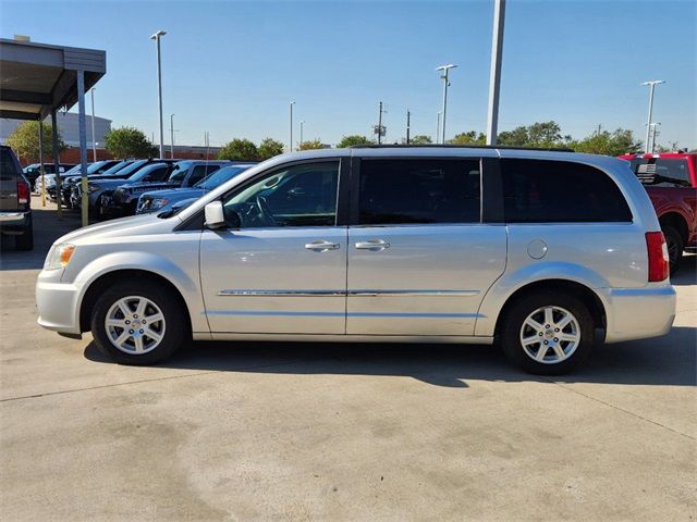 2012 Chrysler Town & Country Touring