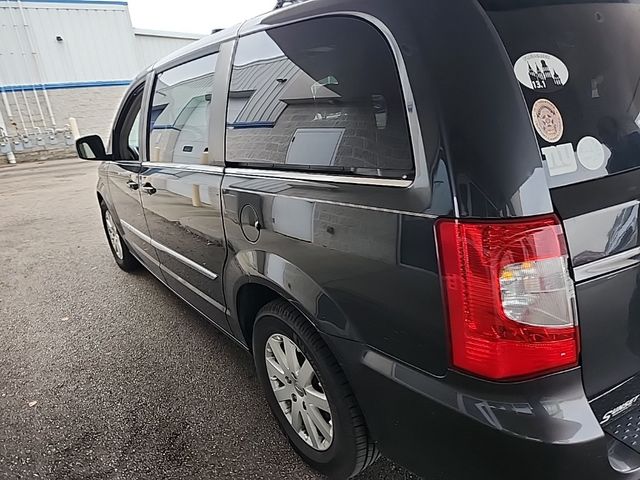 2012 Chrysler Town & Country Touring