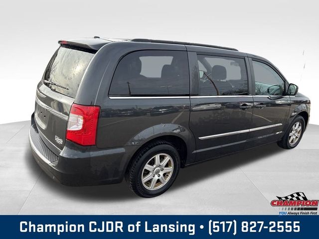 2012 Chrysler Town & Country Touring