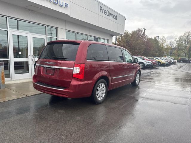 2012 Chrysler Town & Country Touring