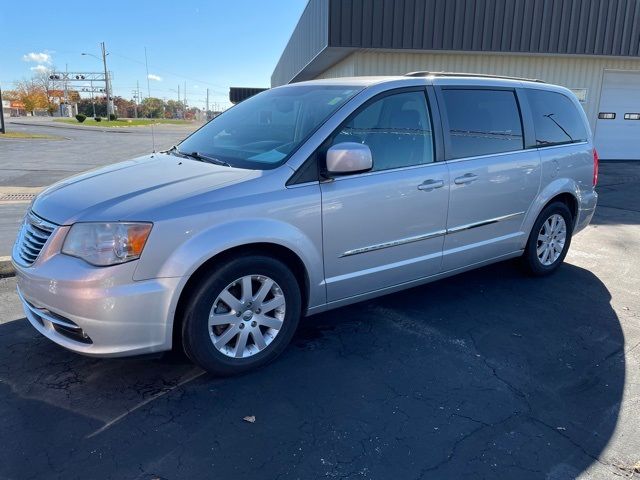 2012 Chrysler Town & Country Touring