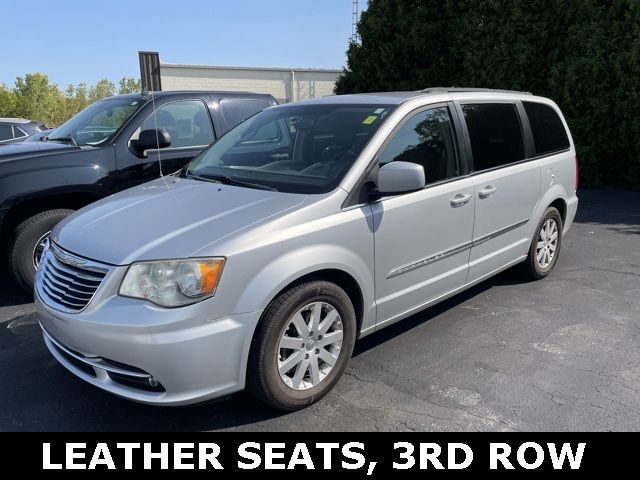 2012 Chrysler Town & Country Touring