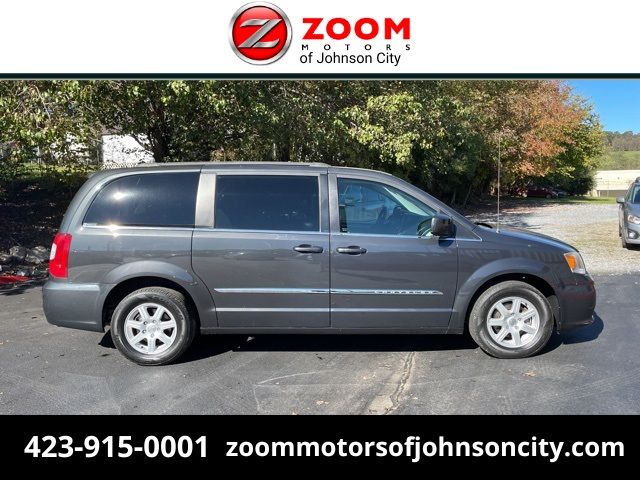 2012 Chrysler Town & Country Touring