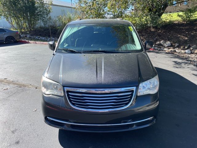 2012 Chrysler Town & Country Touring