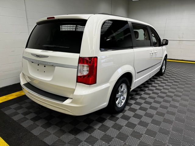 2012 Chrysler Town & Country Touring