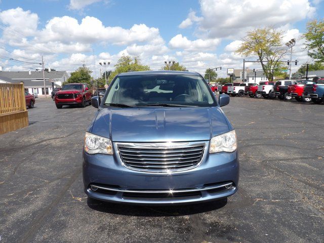 2012 Chrysler Town & Country Touring