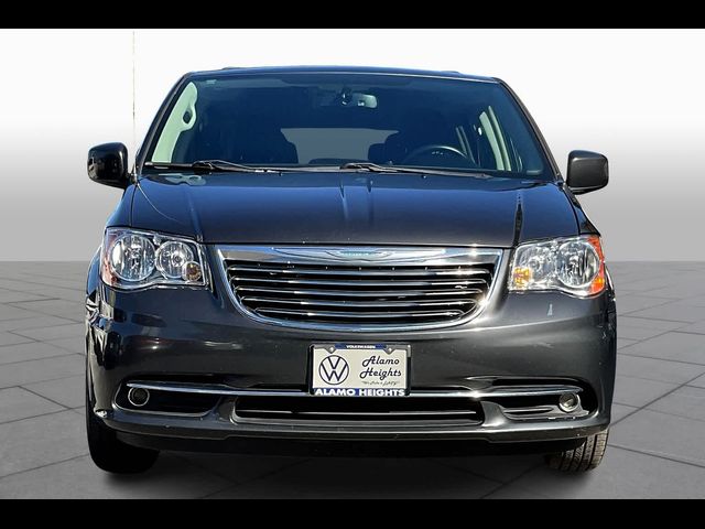 2012 Chrysler Town & Country Touring