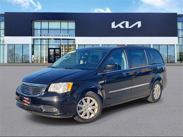 2012 Chrysler Town & Country Touring