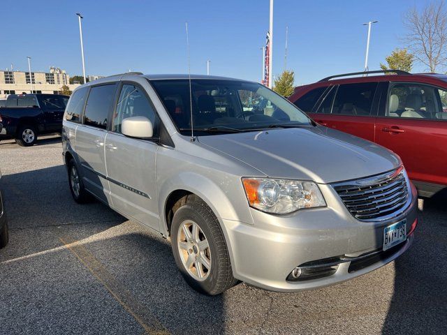 2012 Chrysler Town & Country Touring