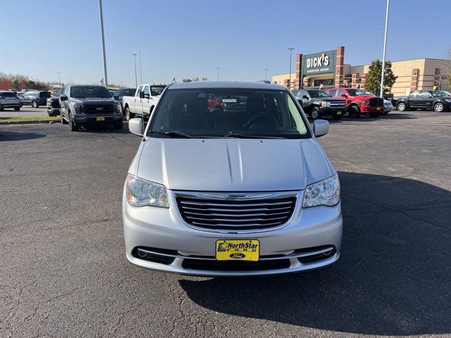 2012 Chrysler Town & Country Touring