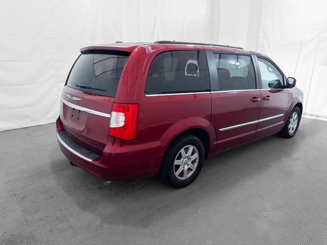 2012 Chrysler Town & Country Touring