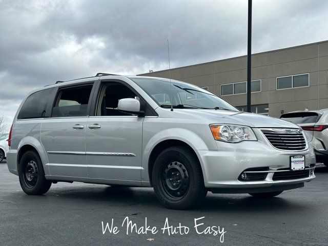 2012 Chrysler Town & Country Touring