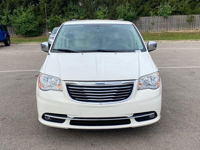 2012 Chrysler Town & Country Touring-L