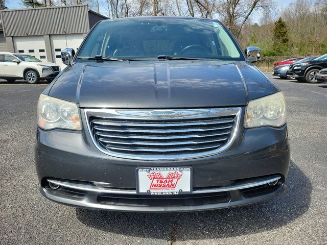 2012 Chrysler Town & Country Touring-L