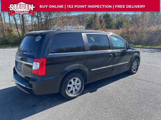 2012 Chrysler Town & Country Touring-L