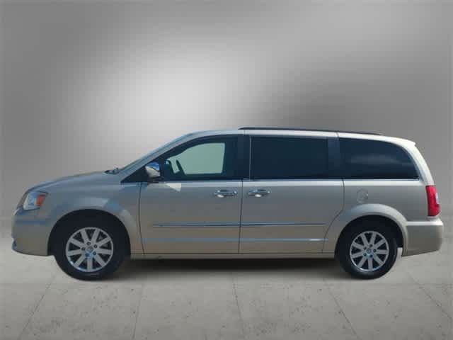 2012 Chrysler Town & Country Touring-L