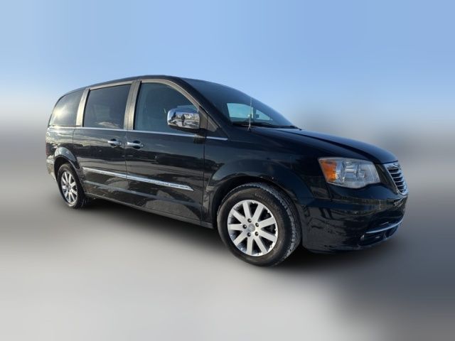 2012 Chrysler Town & Country Touring-L