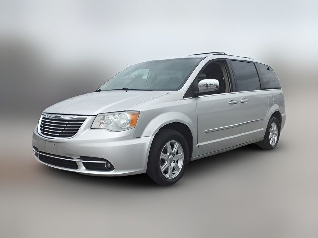 2012 Chrysler Town & Country Touring-L