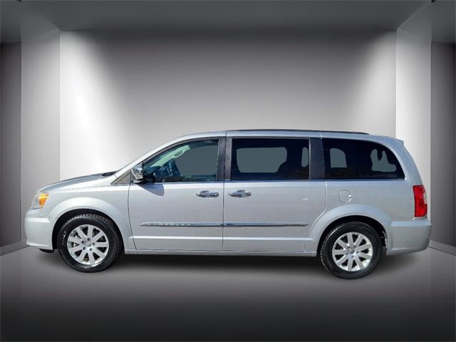 2012 Chrysler Town & Country Touring-L