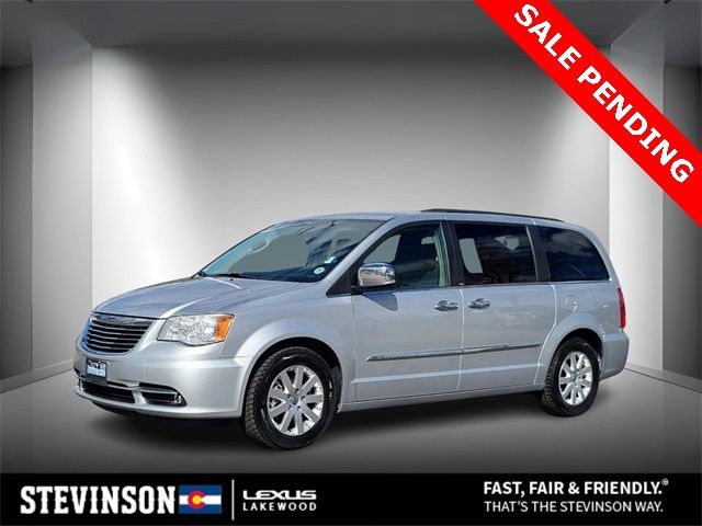 2012 Chrysler Town & Country Touring-L