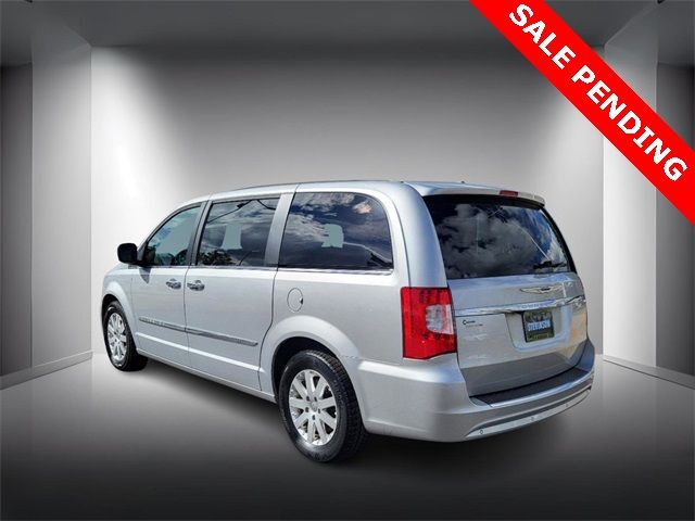 2012 Chrysler Town & Country Touring-L