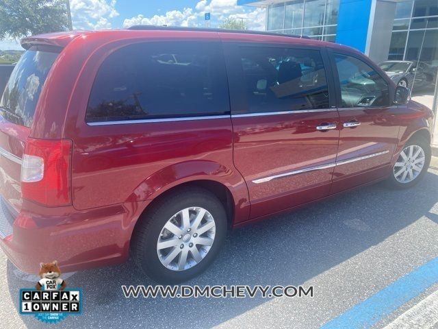 2012 Chrysler Town & Country Touring-L